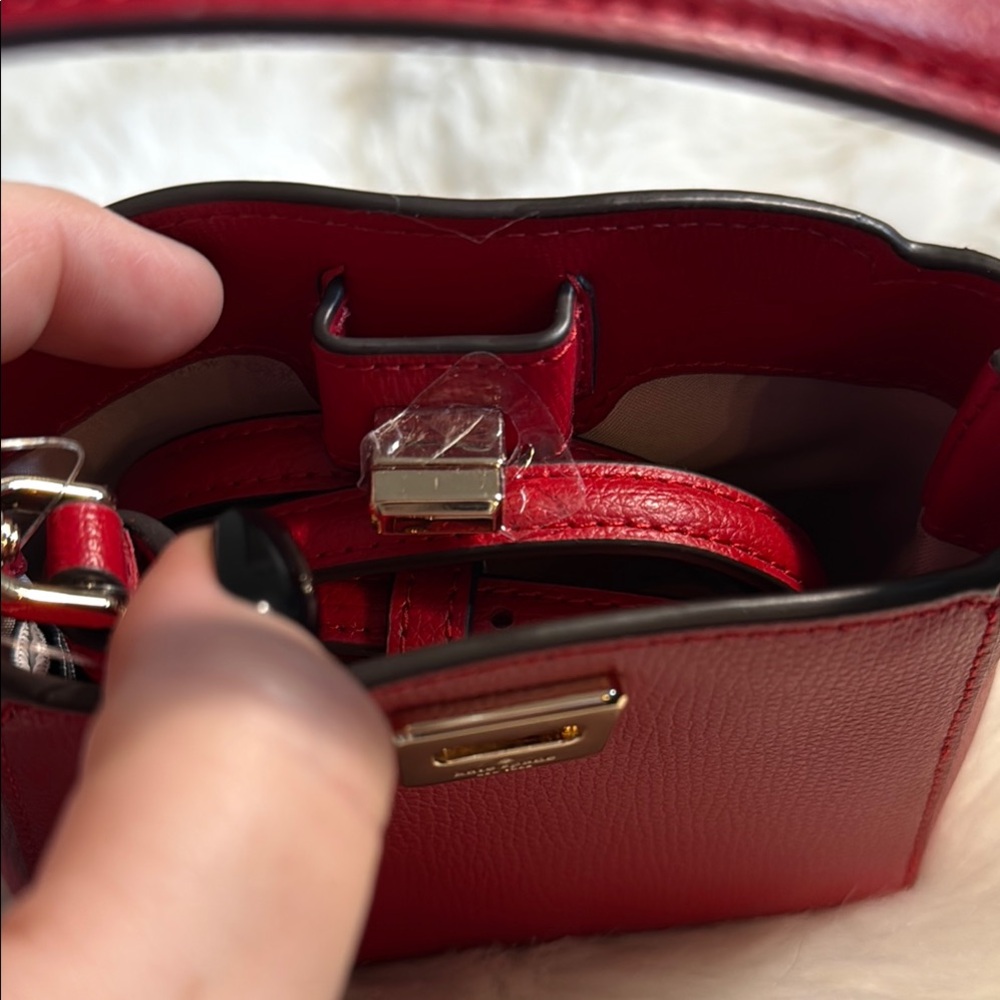 Kate Spade Red Mini Bag with Sleek Design - Picture 6 of 15